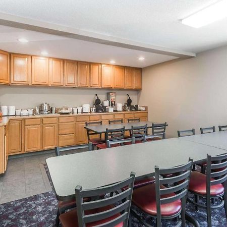 伯洛伊特速8酒店 Beloit 外观 照片